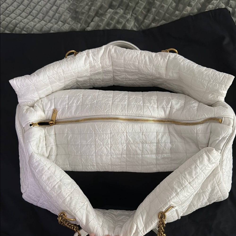 Saint Laurent Quilted White and Gold Shoulder Bag with YSL Logo - Picture 4 of 10